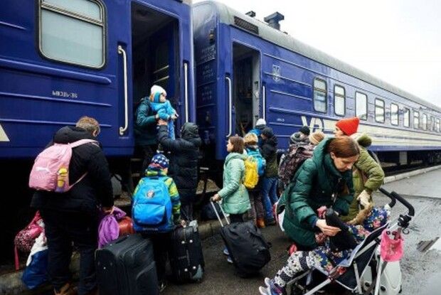 Волинські громади купуватимуть вільні хати для переселенців