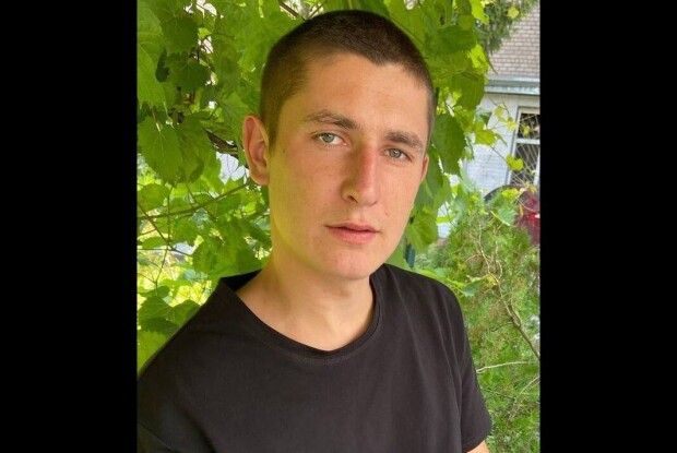 На Рівненщині в останню дорогу провели молодого Героя, який поліг за Україну (Фото)