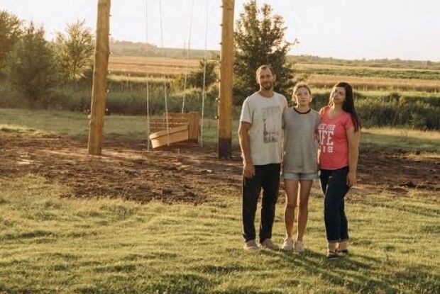 Громада на Волині запрошує на урочисте святкове відкриття найвищої гойдалки в Україні