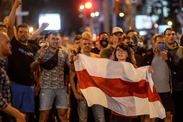 Якою була четверта ніч протестів у Білорусі