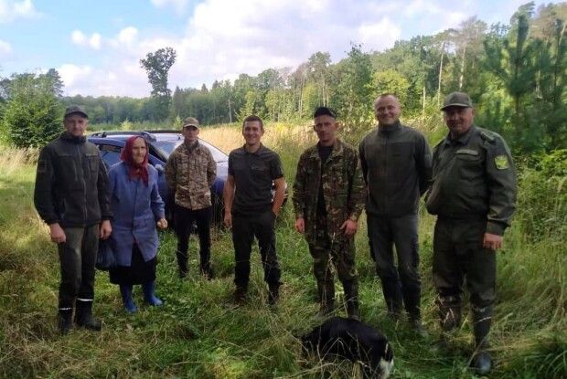 На Волині всією громадою цілу добу шукали бабу Юлю (Фото)