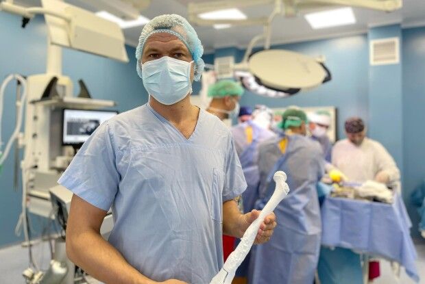 Кістка надрукована на 3D-принтері: у Львові 8-річному хлопчику зробили унікальну операцію