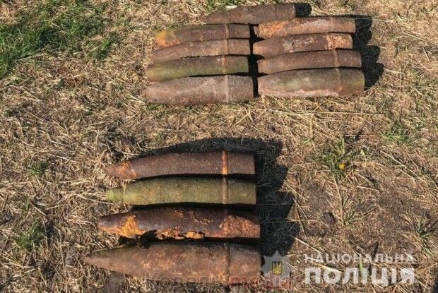 У Ковельському районі в пенсіонера знайшли артилерійські снаряди