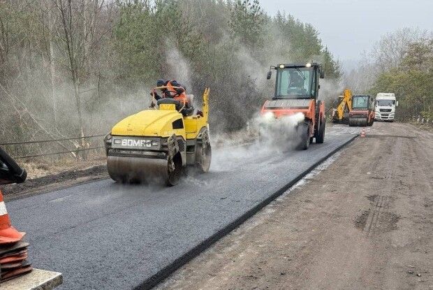 На оновлення волинських автошляхів скинуться держава та громади у форматі 50 на 50