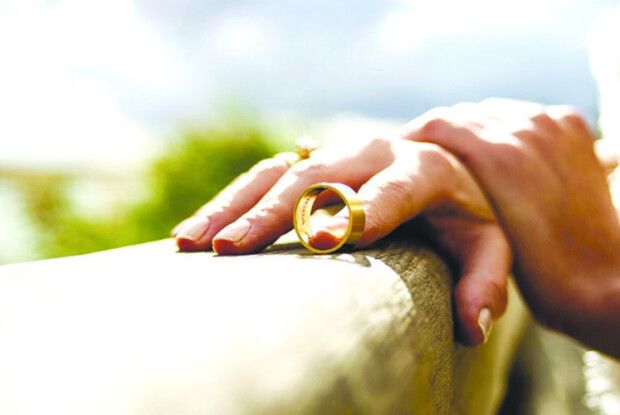 «І з третім чоловіком мені стало нудно»... Історія на вечір