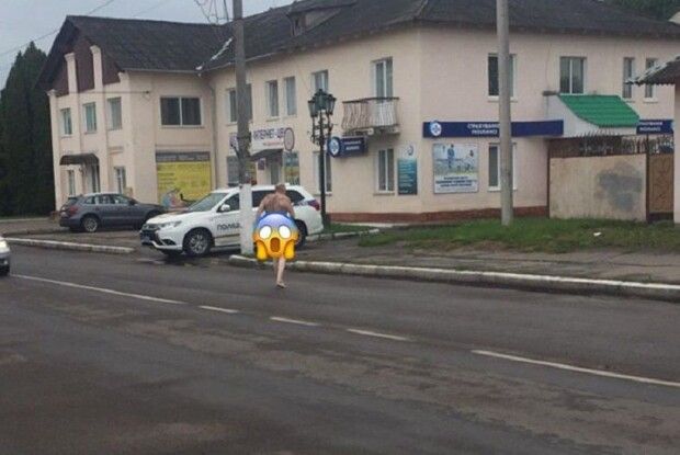 Нововолинець розгулював по вулиці в чому мама народила (Фото)