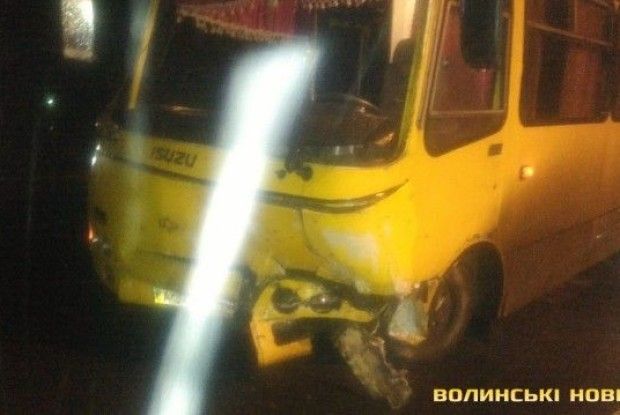 У моторошній аварії під Луцьком - двоє загиблих