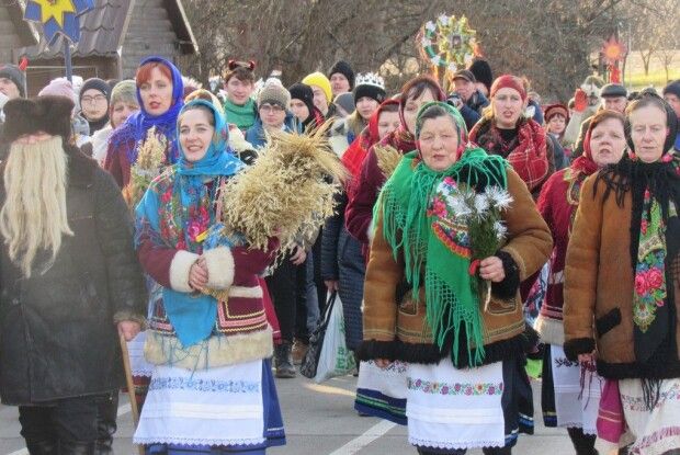 «Берегиня» із Жашковичів колядувала у столиці