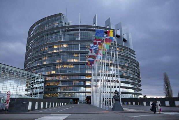 У Європарламенті застерігають Зеленського від політичного переслідування Порошенка