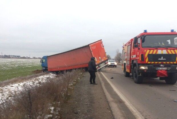 У жахливій аварії на Рівненщині загинуло четверо людей (Фото)