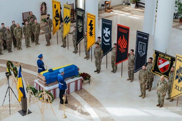 Як підрозділ зберігає свою історію: хоругви 1-го корпусу НГУ «Азов»