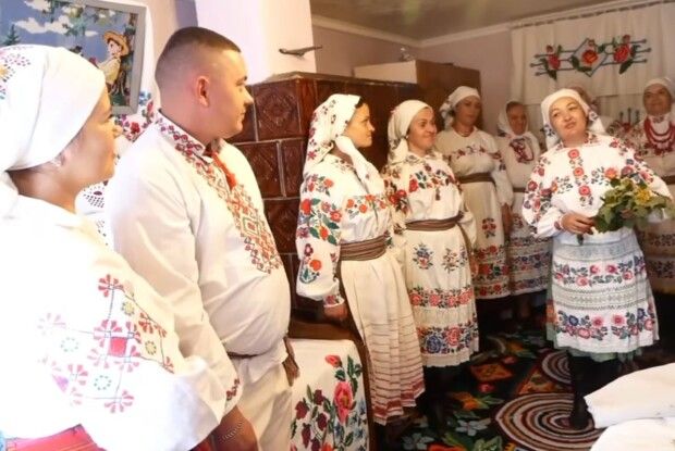 На Волині показали давню традицію відвідин породіллі (Відео)