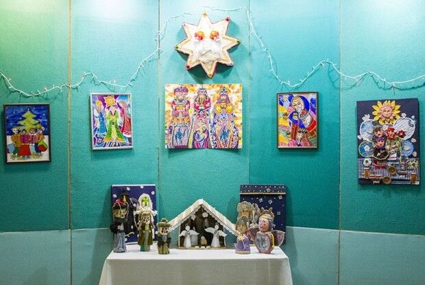 У Нововолинську для відвідувачів відкрита «Різдвяна феєрія» 