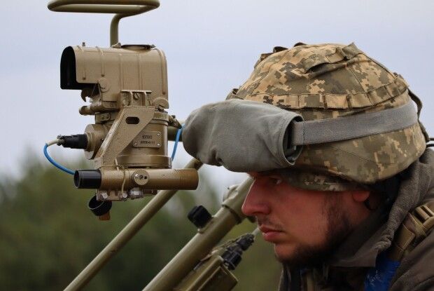 Бійці Волинської бригади майстерно «демілітаризували» російський БТР (Відео)