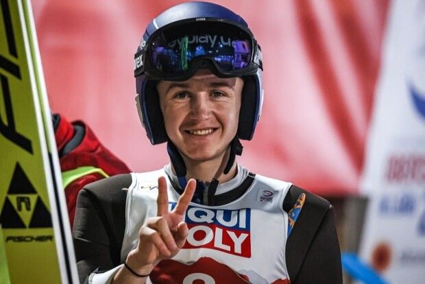 Неймовірно: українець вперше в історії переміг на Континентальному кубку зі стрибків з трампліну (Відео)