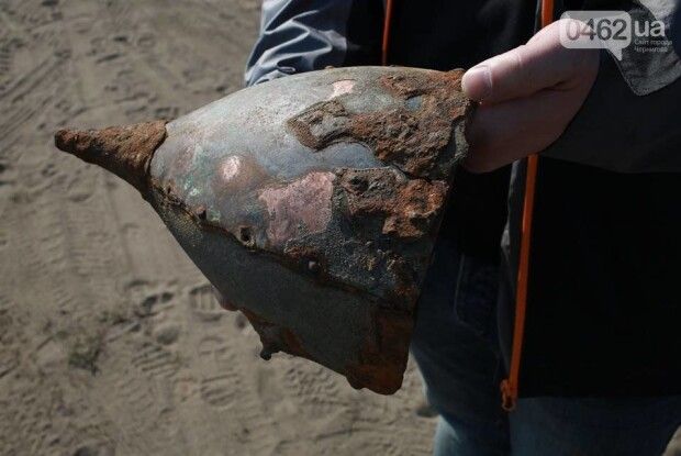 З річки дістали унікальний давньоруський шолом