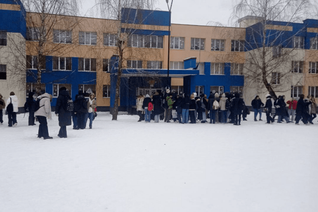 У Луцьку знову призупинено навчання