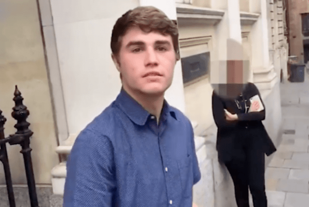 Британцеві суд дав…  50 хвилин в’язниці