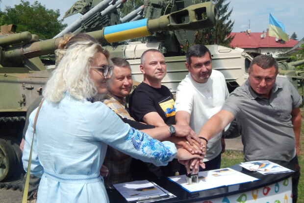 Іван ЛЮСАК: «Ці марки стануть особливо дорогими, коли Україна переможе»