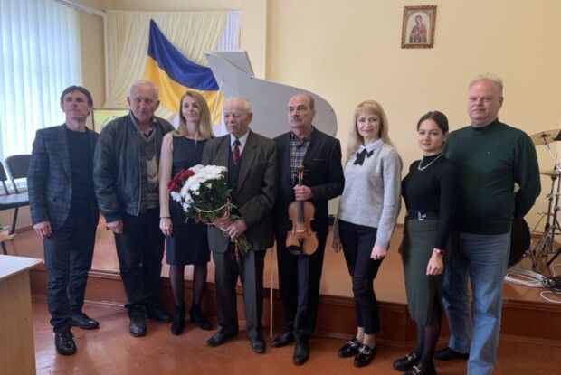 Митці Горохівщини привітали з ювілеєм ветерана музичної праці (Фото, відео)