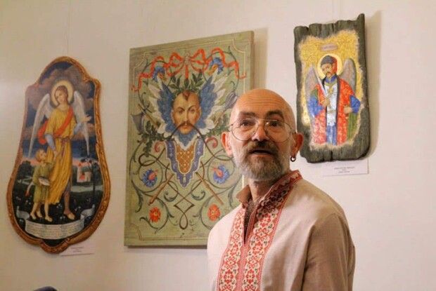 Богородиця та Ісус у вишиванках