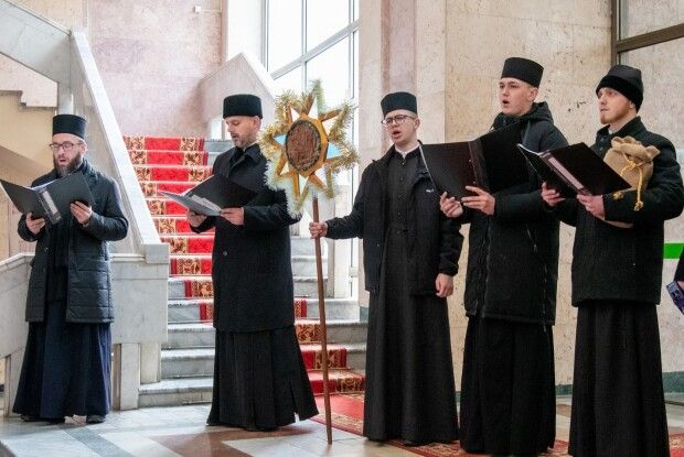 В обласній раді лунають різдвяні колядки