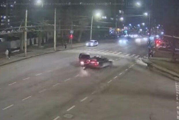 У Луцьку зіткнулися Toyota та Skoda (Відео)