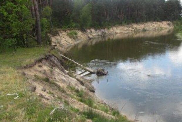   Західний Буг розмиває українські береги на кордоні