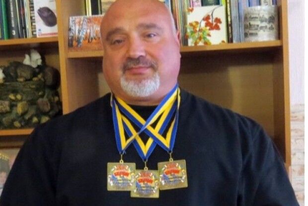 Священик став десятикратним чемпіоном світу з пауерліфтингу