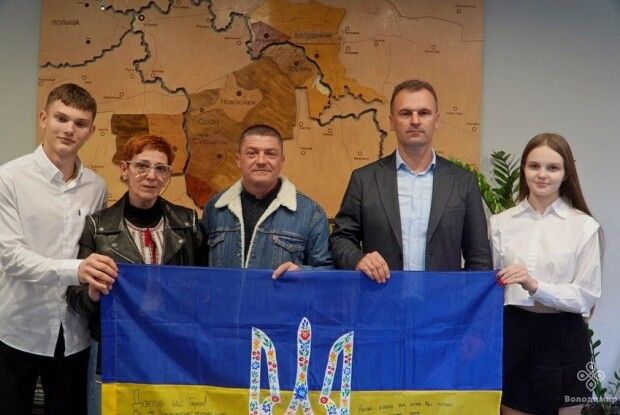 Громада на Волині зустріла легендарного командира ВМС після 3 років полону