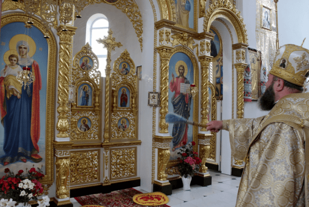 У храмі на Горохівщині з'явився новий іконостас
