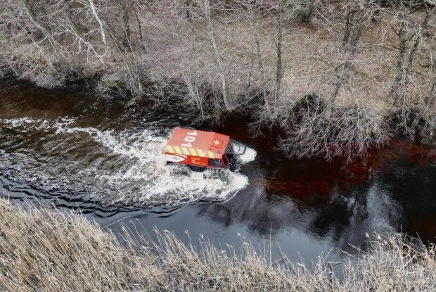 До пошуків зниклої на Волині дівчини залучили болотохід «Богун»
