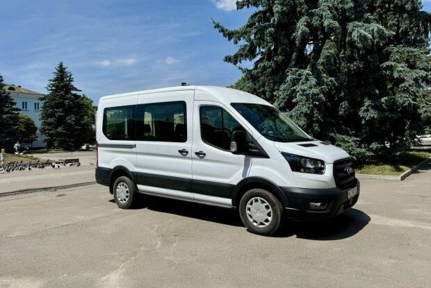 Навчальний заклад на Волині отримав пасажирський бус