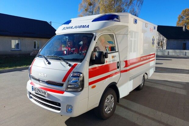 У громаді на Волині сучасний повнопривідний реанімобіль рятує життя
