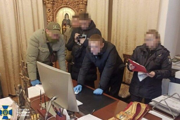 В єпархії УПЦ МП на Буковині знайшли ноутбук із дитячою порнографією 