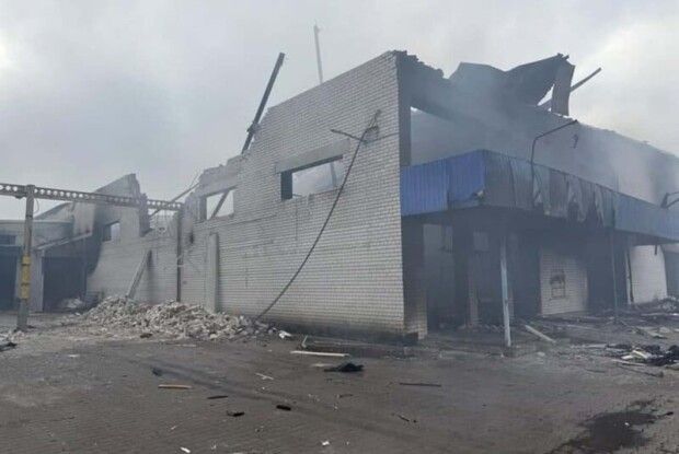 «Наступ проти чипсів»: РФ знищила склад відомого виробника сухариків 