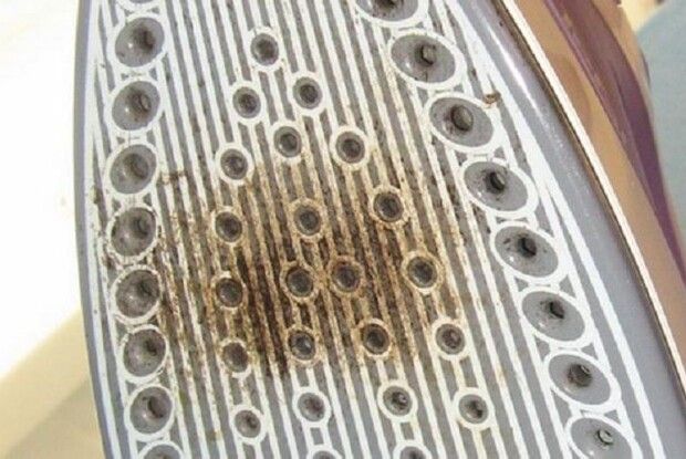 Як врятувати праску. Господарські секрети