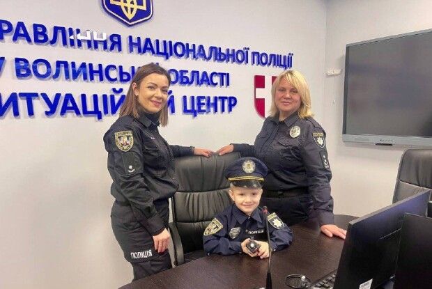 У Луцьку поліцейські здійснили мрію 5-річного Миколки (Фото)
