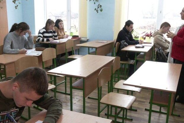 На Рівненщині в школі, де відмовлялися вакцинуватися, призначили нового директора
