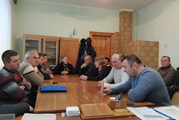 Волинська громада закликає земляків узаконити свої пилорами до 15 березня