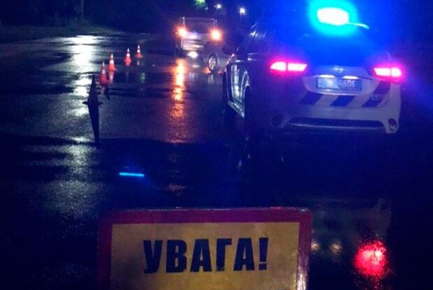 Смертельна ДТП на Рівненщині: зіткнулись лісовоз та легковик (Фото)