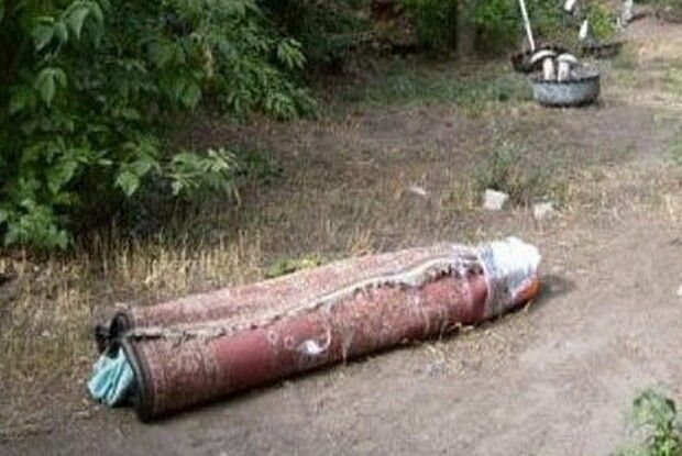 На кордоні затримали ухилянта, який заховався в ковдру (Відео)