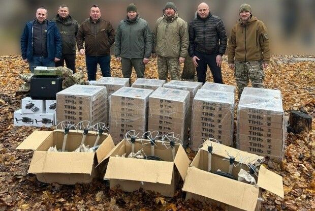 Відомі волинські підприємці відвезли велику партію допомоги на фронт