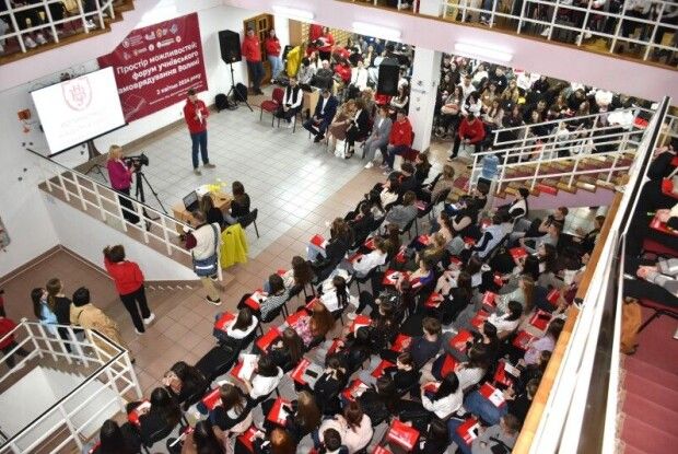 Активна молодь Волині обговорила актуальні проблеми, плани, ідеї