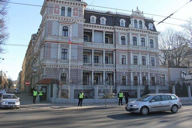 У Ризі посольство РФ тепер «житиме» на вулиці Незалежності України
