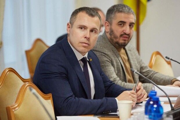 Нардеп Костенко про підозру Порошенку: Офіс Зеленського вибиває справжню опозицію перед ймовірною здачею України Кремлю 