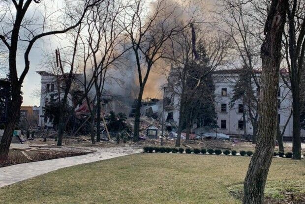 Італія готова відбудувати зруйнований російськими окупантами театр у Маріуполі