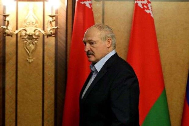 «Путіна попрошу, щоб відвіз мене в Крим»: Лукашенко хоче відкрити нове авіасполучення