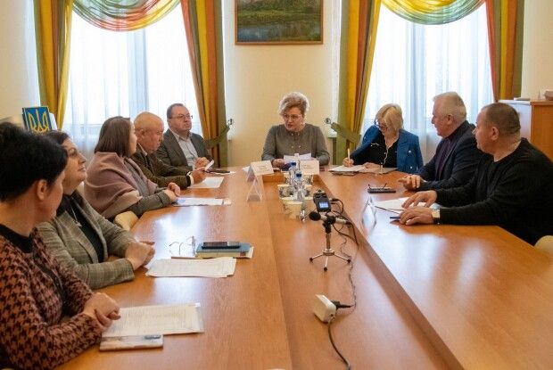 «Відзначити почесною грамотою»: директорка Волинської інфекційної лікарні йде з посади