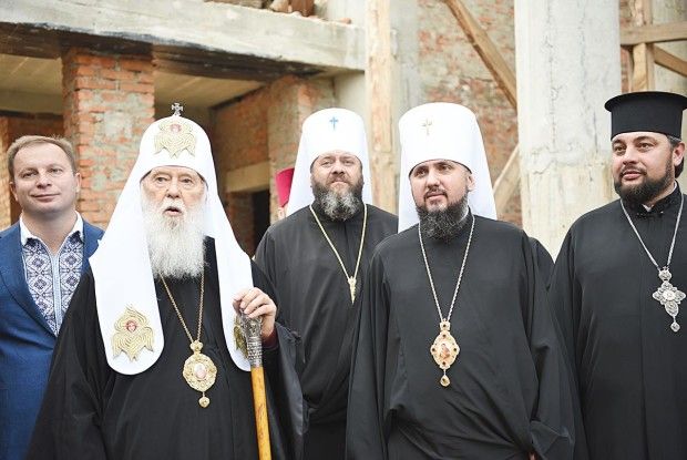 ЗМІ вже «сватають» митрополита Луцького і Волинського Михаїла на патріаршество